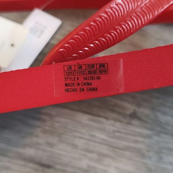 New With Tags Gap Kids / Star Wars™ Red Size 12/13 Flip Flops‎ - Picture 10 of 10